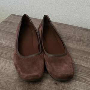 Easy Spirit Brown Flats size 8.5W